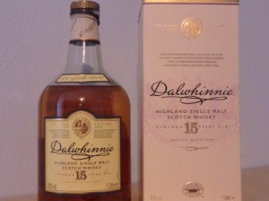 Flasche 15 Jahre Dalwhinnie mit Verpackung von der Nähe